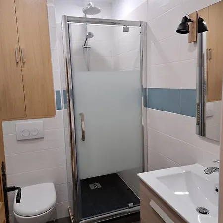 Renovated Fully Equipped Studio For 2 To 4 Pers Apartment