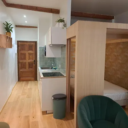 Apartment Renovated Fully Equipped Studio For 2 To 4 Pers La Ciotat