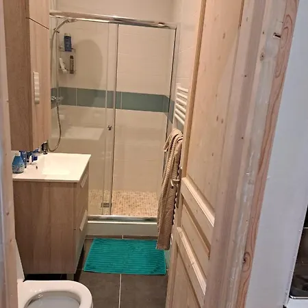 Apartment Renovated Fully Equipped Studio For 2 To 4 Pers *