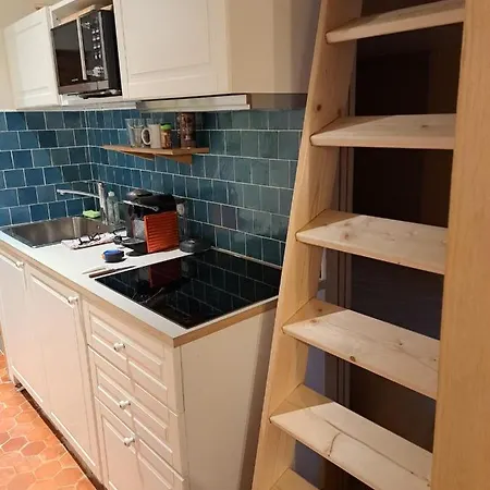 Apartment Renovated Fully Equipped Studio For 2 To 4 Pers *