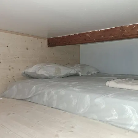 Renovated Fully Equipped Studio For 2 To 4 Pers Apartment *