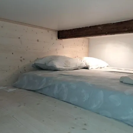 Renovated Fully Equipped Studio For 2 To 4 Pers Apartment *